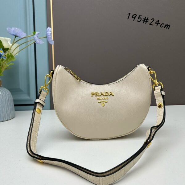 Prada Handbag 1BH195