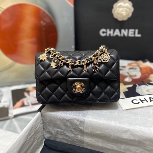 Chanel 21 mini CF As2326