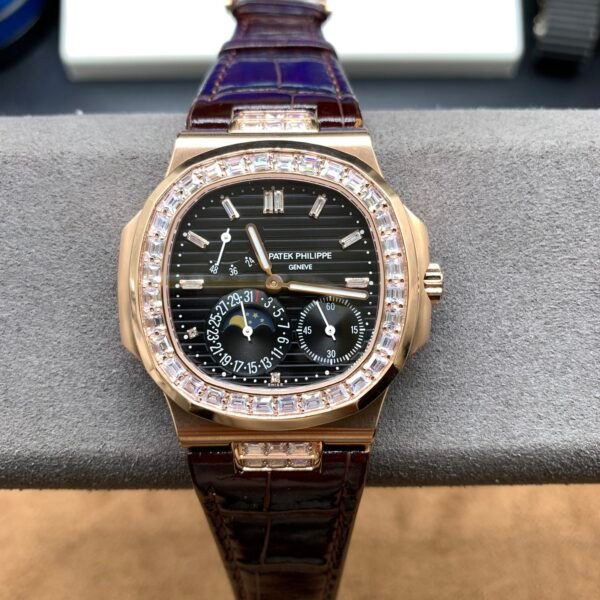 Patek Philippe Sport-Elegance Collection 5724