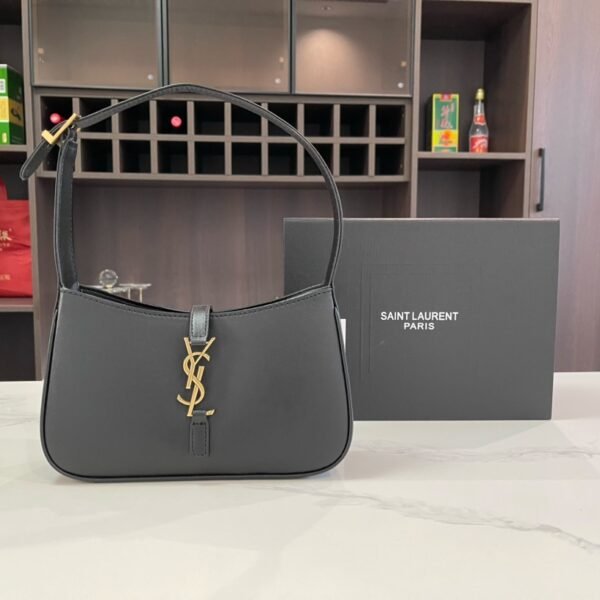 YSL LE 5A7 HOBO