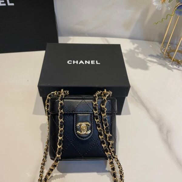 Chanel Vanity with Chain SLG